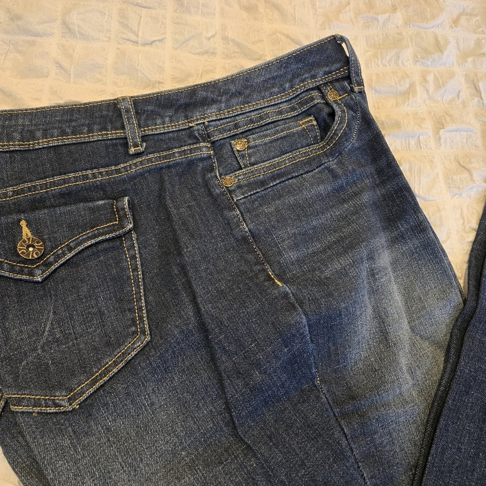 Vintage Simply Vera Wang Jeans – Size 14, Button Pocket Detail - Picture 2 of 15